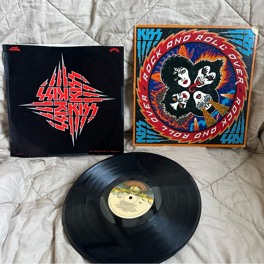 Kiss - Rock And Roll Over Vinyl LP - 1976 First Pressing - Casablanca NBLP 7037